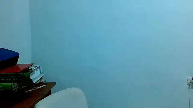 Snapshot of tomboyblue chatting on 01-08-26, 12:24 tomboyblue online show from 01-08-26, 12:24