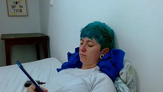 Snapshot of tomboyblue chatting on 02-16-26, 09:33 tomboyblue online show from 02-16-26, 09:33