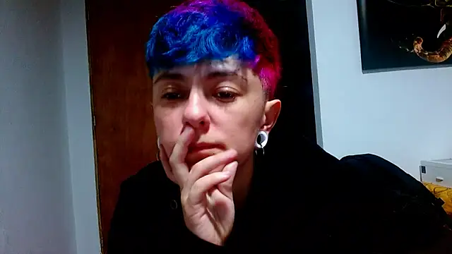 tomboyblue online show from 06-11-26, 12:32