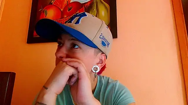 tomboyblue online show from 06-17-26, 03:24