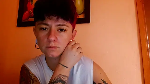 tomboyblue online show from 06-19-26, 03:05