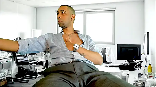 Snapshot of Paolo_johnson chatting on 02-07-25, 03:08 Paolo johnson online show from 02-07-25, 03:08