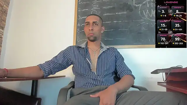 Snapshot of Paolo_johnson chatting on 02-11-25, 04:02 Paolo johnson online show from 02-11-25, 04:02