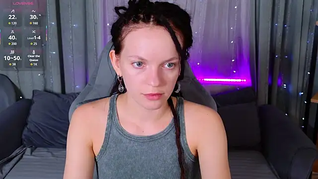 Snapshot of CoreyJane chatting on 06-10-26, 04:23 CoreyJane online show from 06-10-26, 04:23