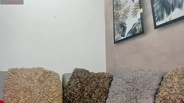 DahianaLincoln online show from 10-25-25, 01:13