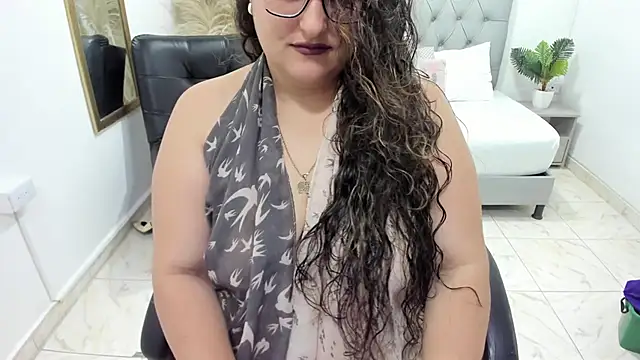 Snapshot of niraksil chatting on 02-08-25, 03:21 niraksil online show from 02-08-25, 03:21