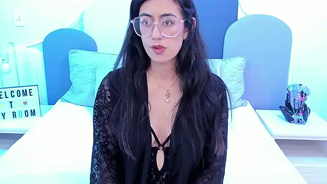 SophieGomez22 online show from 02-02-25, 05:15