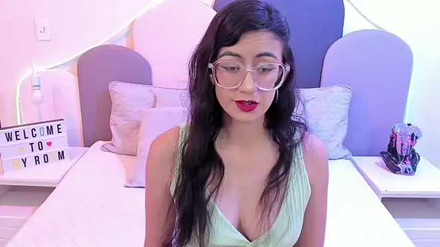 SophieGomez22 online show from 03-17-25, 11:42