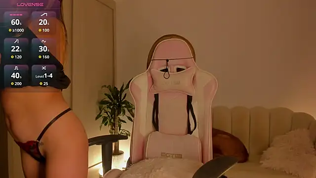 LittleSofia  online show from 10-10-25, 02:43