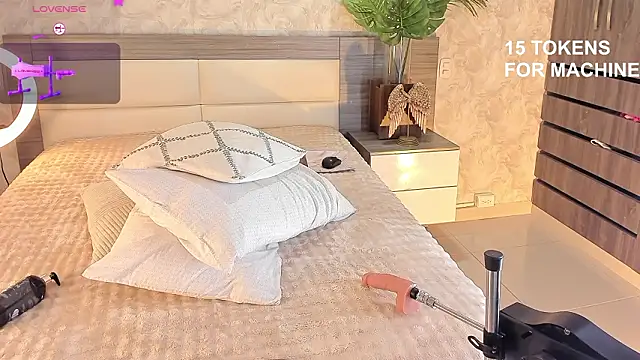 rebeca cortez  online show from 03-08-26, 02:04