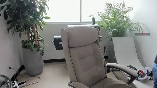 DanielGomez9 online show from 03-17-25, 06:00