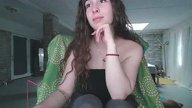 Snapshot of AudyAphrodite chatting on 02-05-25, 11:39 AudyAphrodite online show from 02-05-25, 11:39