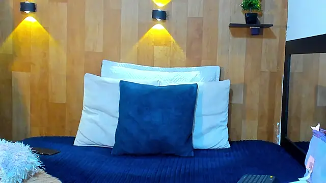 marianaa90 online show from 09-26-25, 07:07