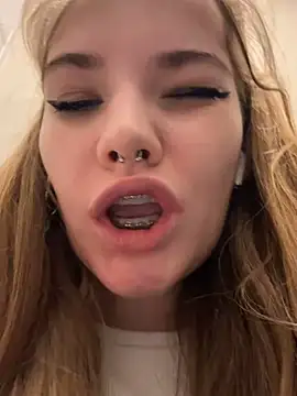 Holy Tereza online show from 12-03-24, 03:44