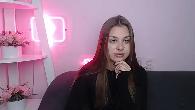 MilanaAngelAs online show from 10-04-25, 04:43