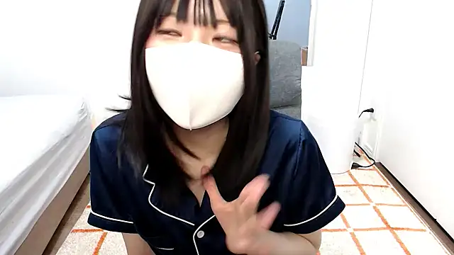 Snapshot of _mi_tsu_ki_ chatting on 12-22-24, 04:39 mi tsu ki online show from 12-22-24, 04:39