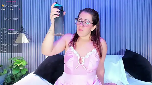 Snapshot of vanity_sex chatting on 11-20-25, 11:43 vanity sex online show from 11-20-25, 11:43