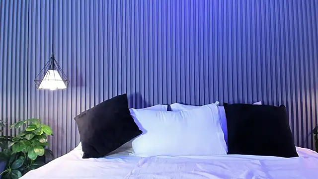 Snapshot of vanity_sex chatting on 12-03-25, 11:41 vanity sex online show from 12-03-25, 11:41