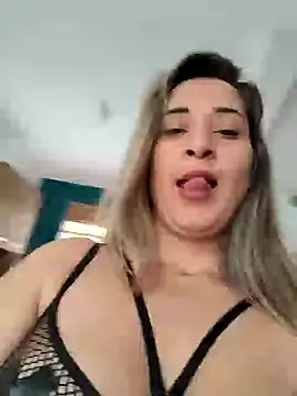 Snapshot of annamell chatting on 12-05-24, 01:38 annamell online show from 12-05-24, 01:38