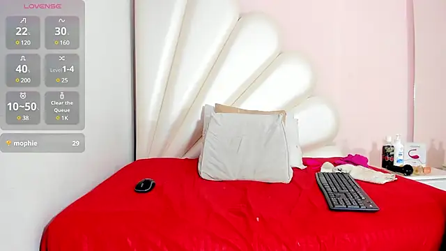 Lorena Hawkins online show from 02-02-25, 04:32