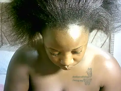 Snapshot of sheryl_me chatting on 02-02-25, 04:15 sheryl me online show from 02-02-25, 04:15