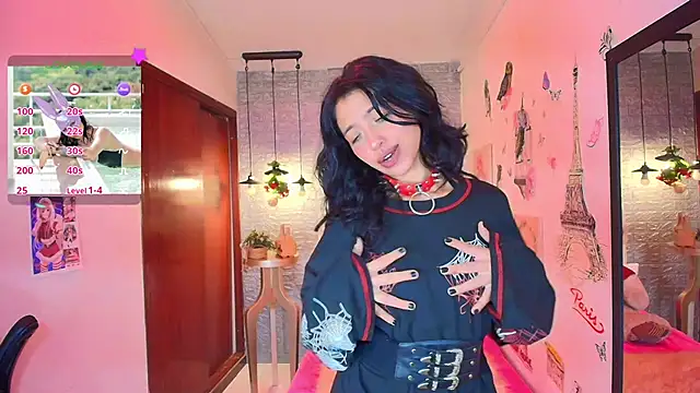 Snapshot of REDHOTTER_ chatting on 01-14-25, 10:55 REDHOTTER online show from 01-14-25, 10:55