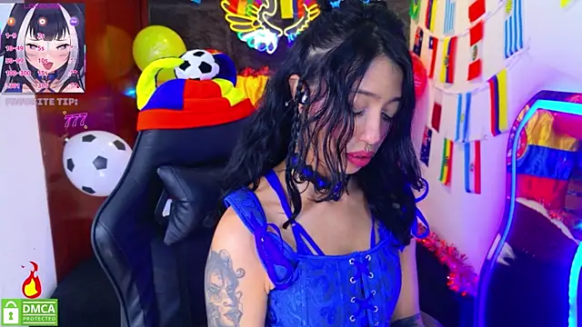 Snapshot of REDHOTTER_ chatting on 06-19-26, 07:39 REDHOTTER online show from 06-19-26, 07:39