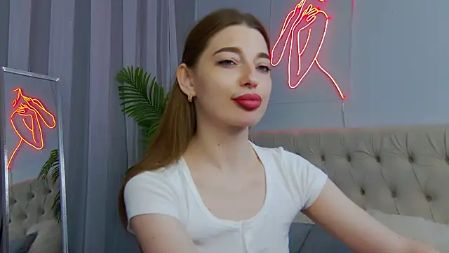 NicoleRosss online show from 06-03-26, 11:57