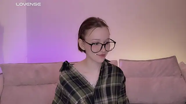 Snapshot of yourconcept chatting on 11-28-25, 07:16 yourconcept online show from 11-28-25, 07:16