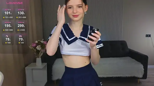 Snapshot of sofia__home chatting on 11-13-25, 03:27 sofia home online show from 11-13-25, 03:27