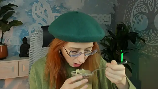 Orianna Fox online show from 12-30-24, 01:03