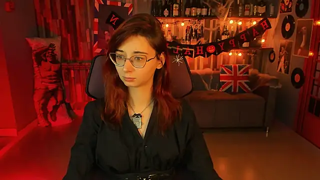 Orianna Fox online show from 10-18-25, 09:21