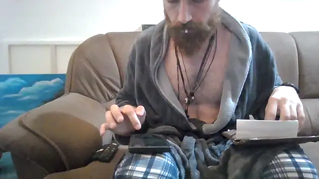 Snapshot of SexyCaptain chatting on 11-10-25, 05:06 SexyCaptain online show from 11-10-25, 05:06