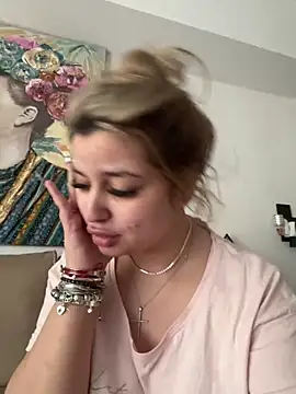 AllysonK online show from 04-21-26, 10:32