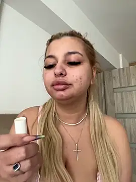 AllysonK online show from 05-08-26, 11:26