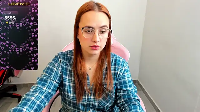 Snapshot of maryluna95 chatting on 01-05-25, 06:13 maryluna95 online show from 01-05-25, 06:13