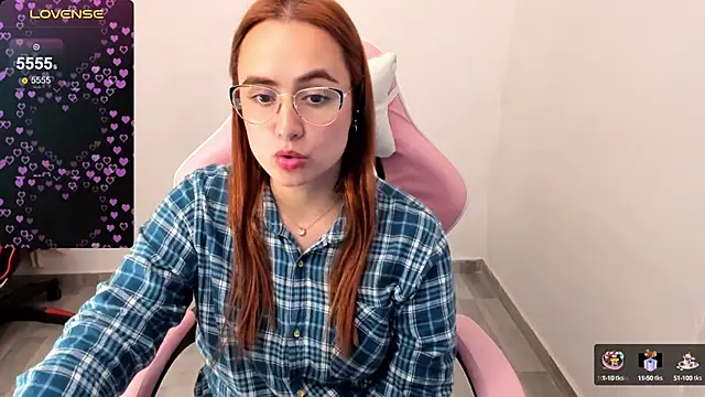 Snapshot of maryluna95 chatting on 01-06-25, 12:16 maryluna95 online show from 01-06-25, 12:16