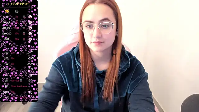 Snapshot of maryluna95 chatting on 02-26-25, 04:03 maryluna95 online show from 02-26-25, 04:03