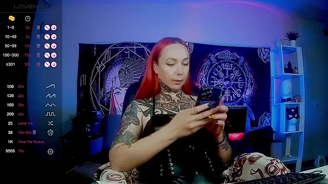 Snapshot of miss_jenna_lovee chatting on 10-28-25, 01:20 miss jenna lovee online show from 10-28-25, 01:20