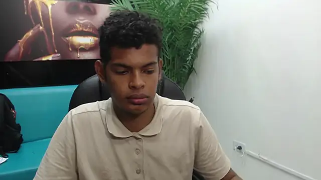 boylittle19cm online show from 03-06-25, 12:19