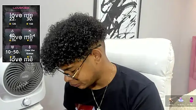 boylittle19cm online show from 11-13-25, 12:15