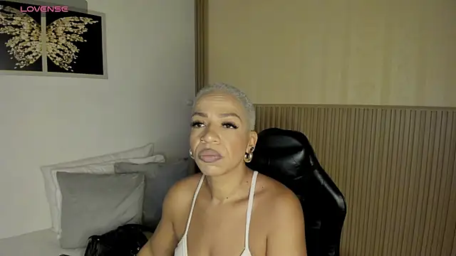 summer night  online show from 04-22-26, 11:56