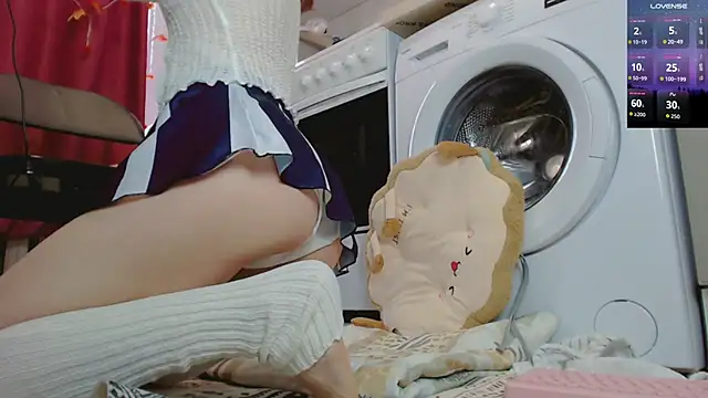 Snapshot of Amina_Barbarian chatting on 12-02-25, 11:48 Amina Barbarian online show from 12-02-25, 11:48