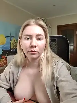 D0nna  online show from 03-04-25, 06:58