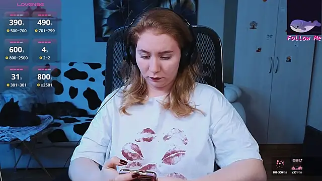 D0nna  online show from 10-06-25, 09:56