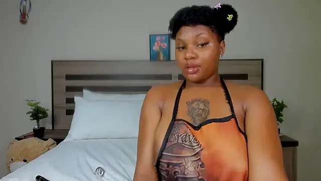 Renee-18 online show from 01-01-25, 10:13