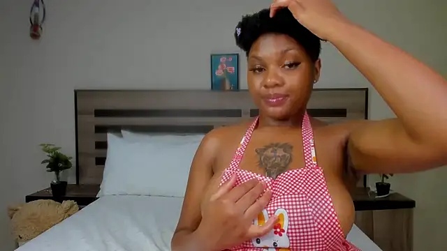 Renee-18 online show from 01-02-25, 11:06