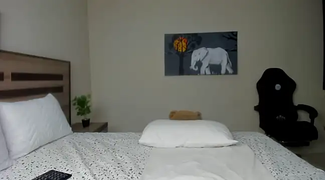 Renee-18 online show from 02-03-25, 04:46