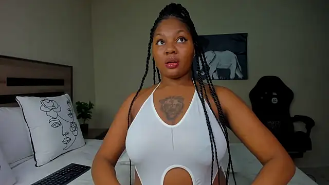 Renee-18 online show from 10-30-25, 12:45