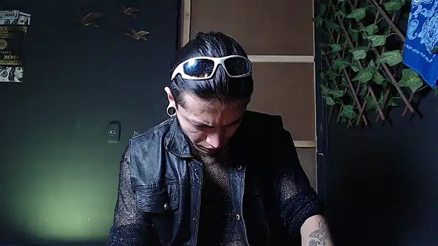 Dicaprioo  online show from 11-05-25, 02:55